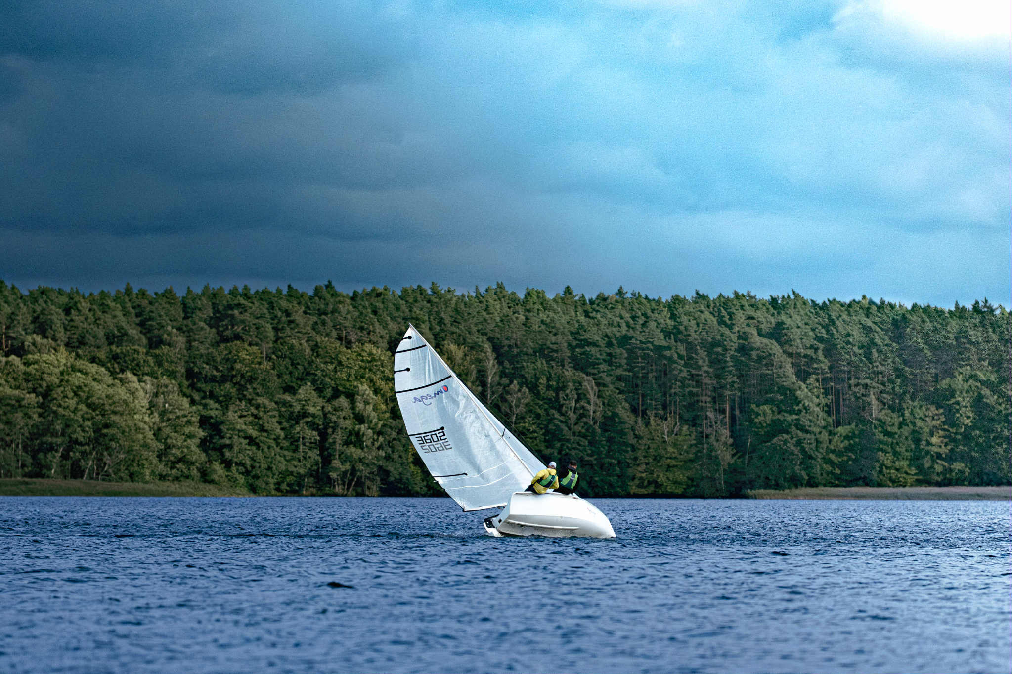 Segelboot Topaz Omega während einer Seetour